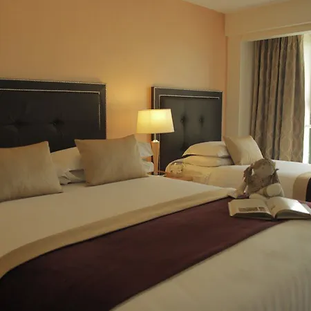 Coast Hotel, & Leisure Отель