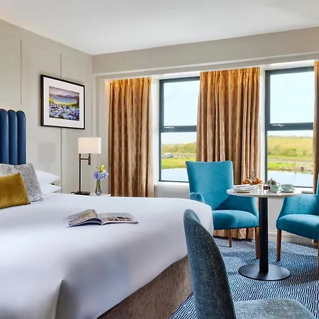 Coast Hotel, & Leisure Отель