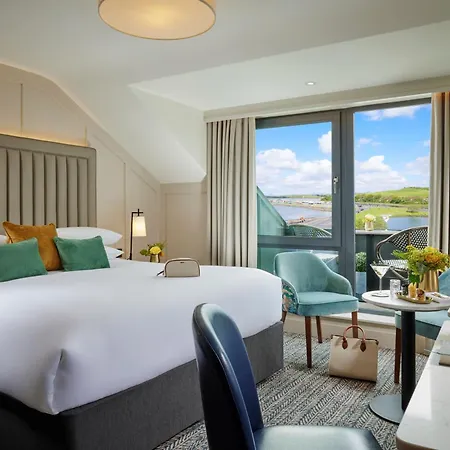 Coast Hotel Westport