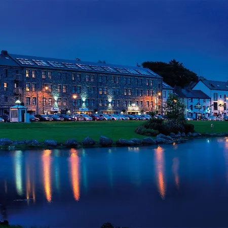 Coast Hotel, & Leisure Отель Вэстпорт