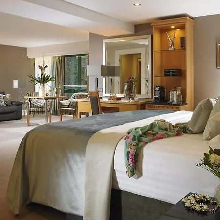 Coast 4* Westport