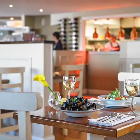 Coast Hotel 4*
