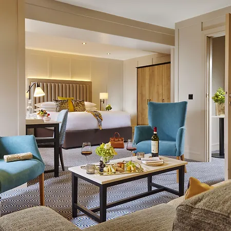 Coast 4* Westport